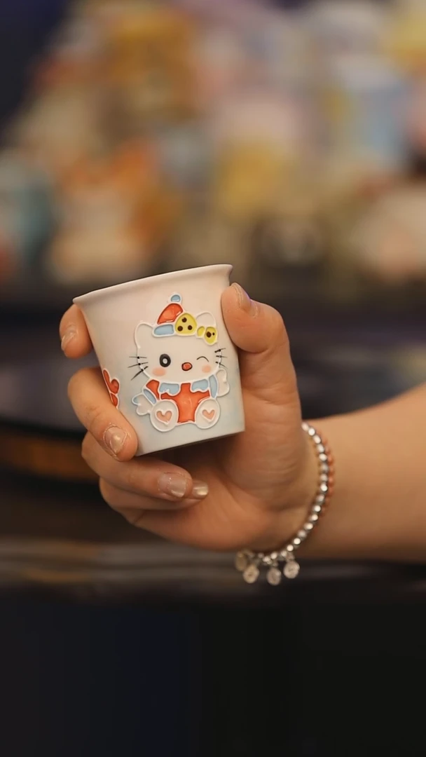 【闪购商品】摆件景德镇釉下彩绘设计师款式陶瓷