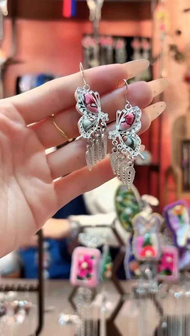 织绣云织谣民族风精美饰品 515