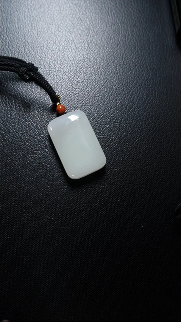 【闪购商品】和田玉颈饰未镶嵌无事牌