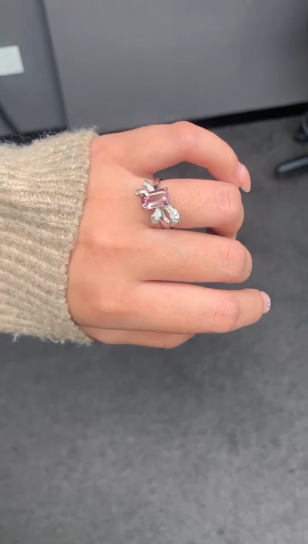 【闪购商品】碧玺戒指18K金镶嵌1.9ct粉碧玺戒指