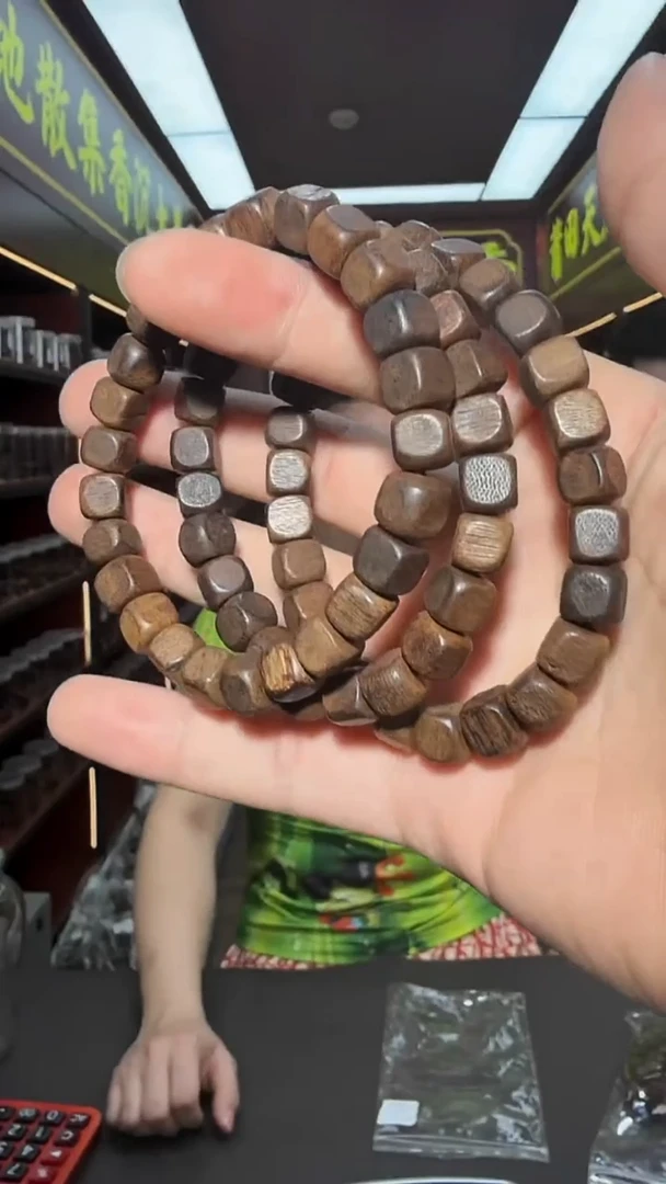 沉香沉香香囊88号四方珠多样性发一