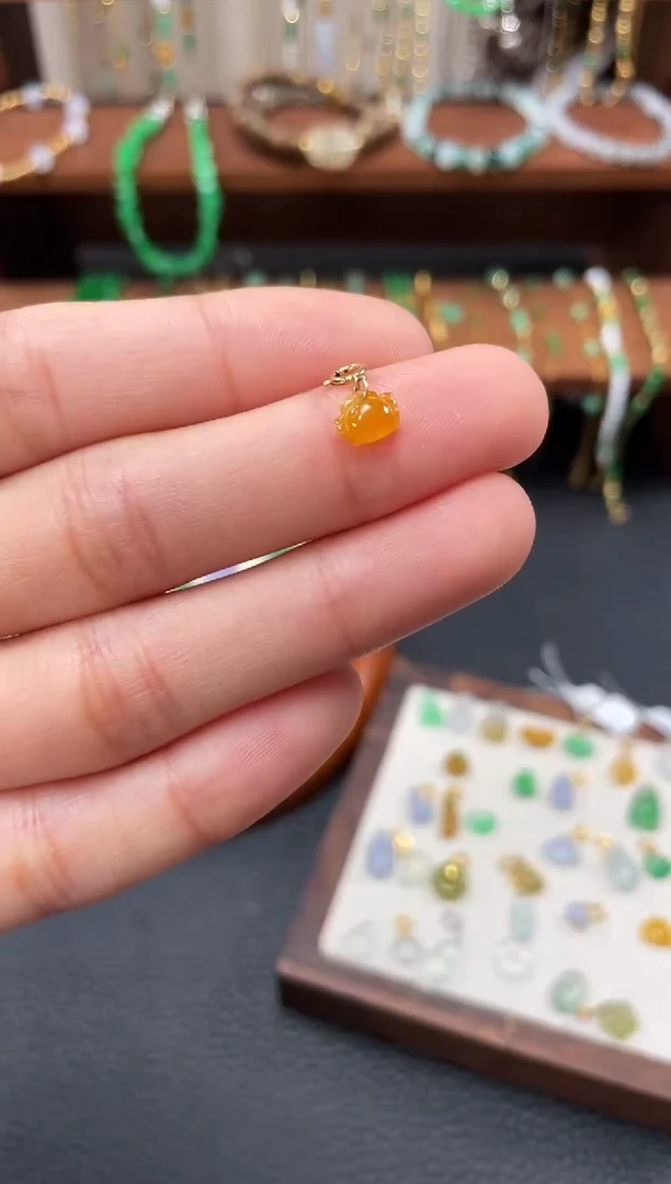 【闪购商品】翡翠吊坠(不含链)18K金镶嵌一个  JK107