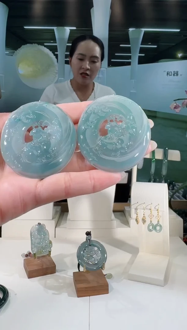 翡翠未镶嵌吊坠(不含链)三足蟾多样性发一个