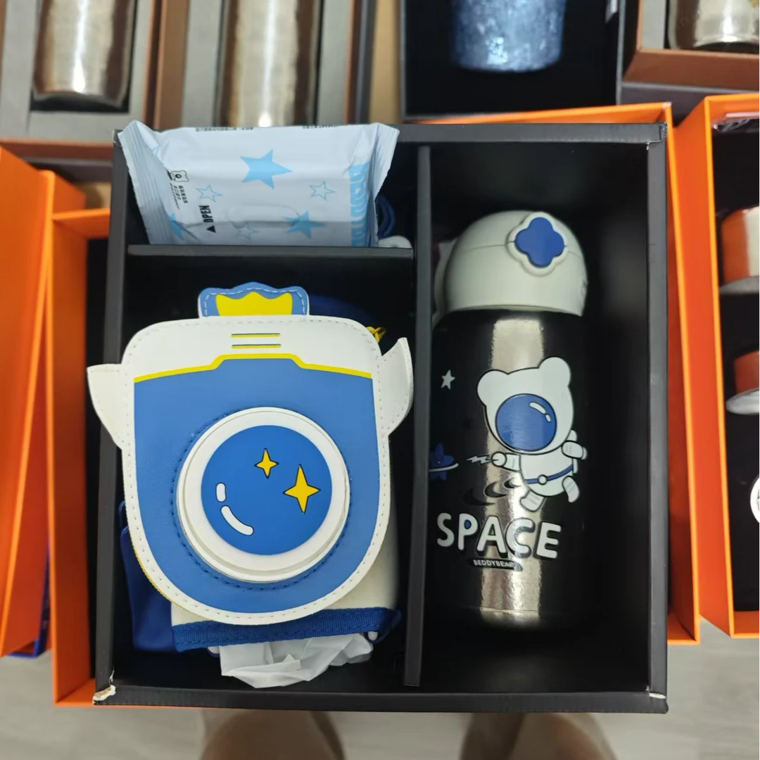 610mml 纯钛儿童保温杯幼儿园可爱防摔大容量两用弹跳