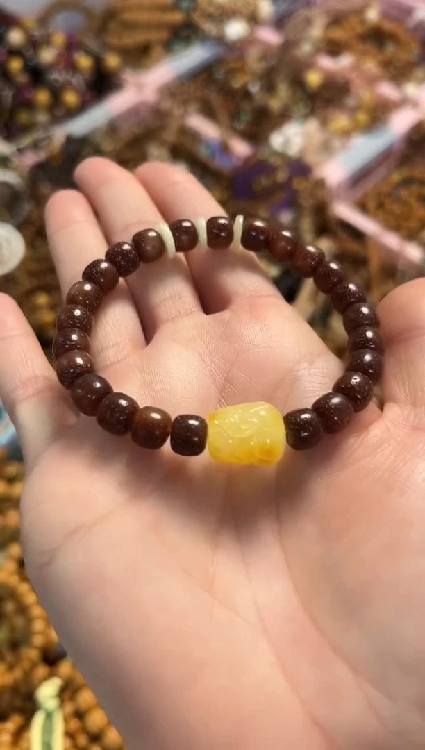 手串蜜蜡未镶嵌星月粉皮老型手串搭配蜜蜡貔貅