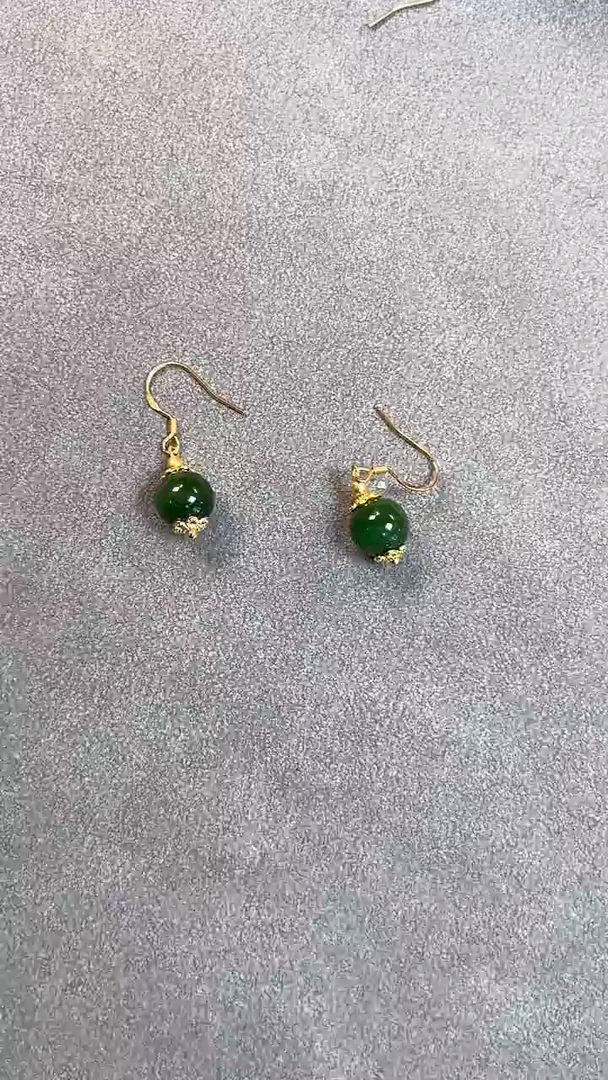 和田玉银S800镀金镶嵌耳饰用****1和田碧玉珐琅耳坠