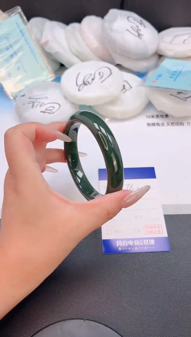 未镶嵌手镯和田玉25T61-65