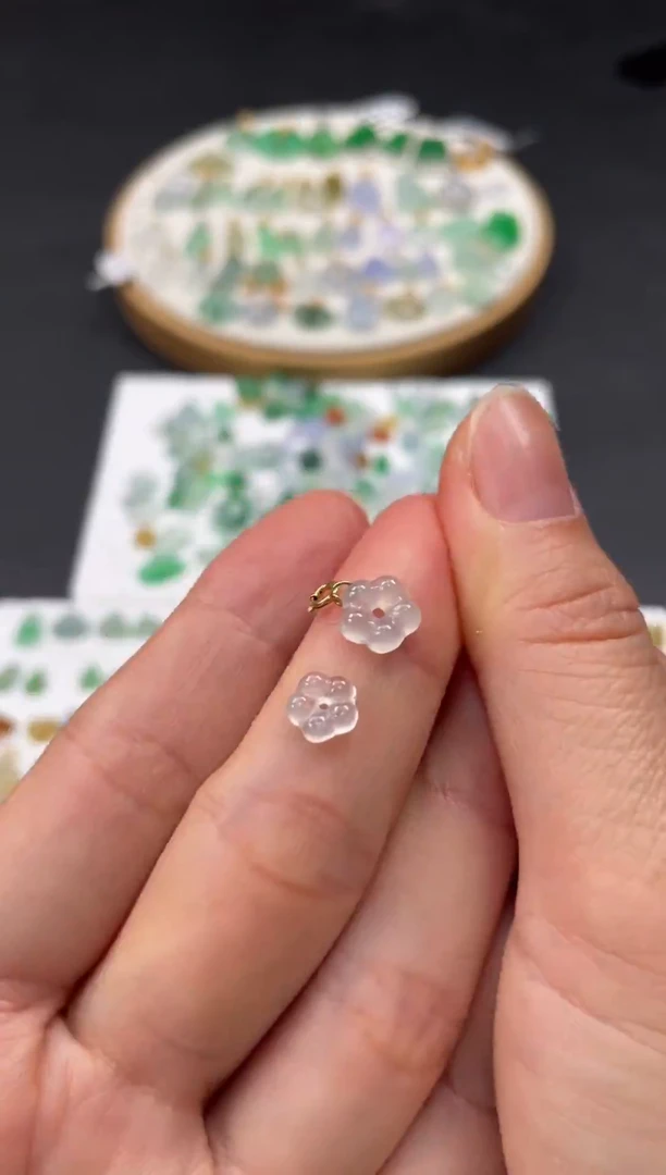 吊坠(不含链)18K金镶嵌翡翠2个JK423