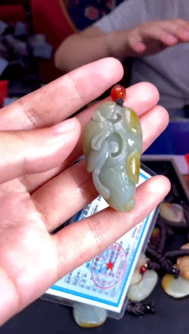 和田玉未镶嵌挂件1