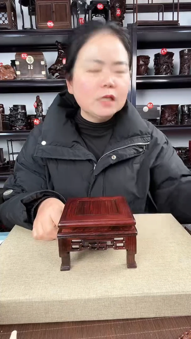 【闪购商品】木2969老李红木工艺品