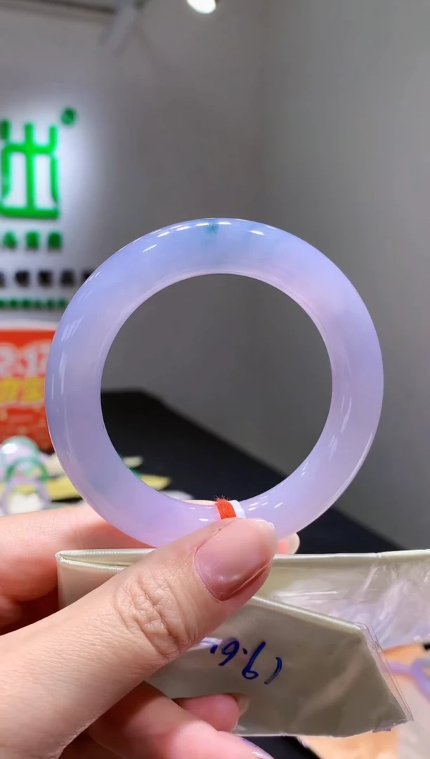 未镶嵌手镯翡翠-k46  天然缅甸A货翡翠56.1圆条总价19.6万定金2万