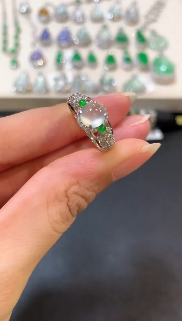 翡翠戒指18K金镶嵌b118