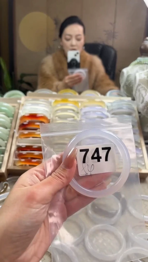 手镯玛瑙/玉髓未镶嵌747