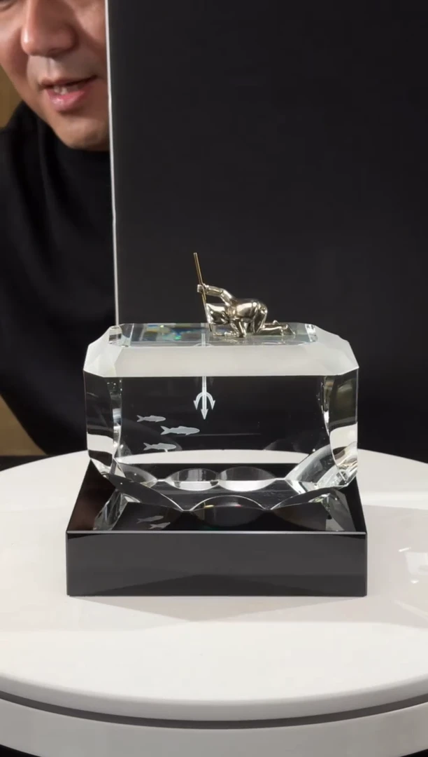 摆件极地生活-叉鱼艺术摆件+160*140黑色底座