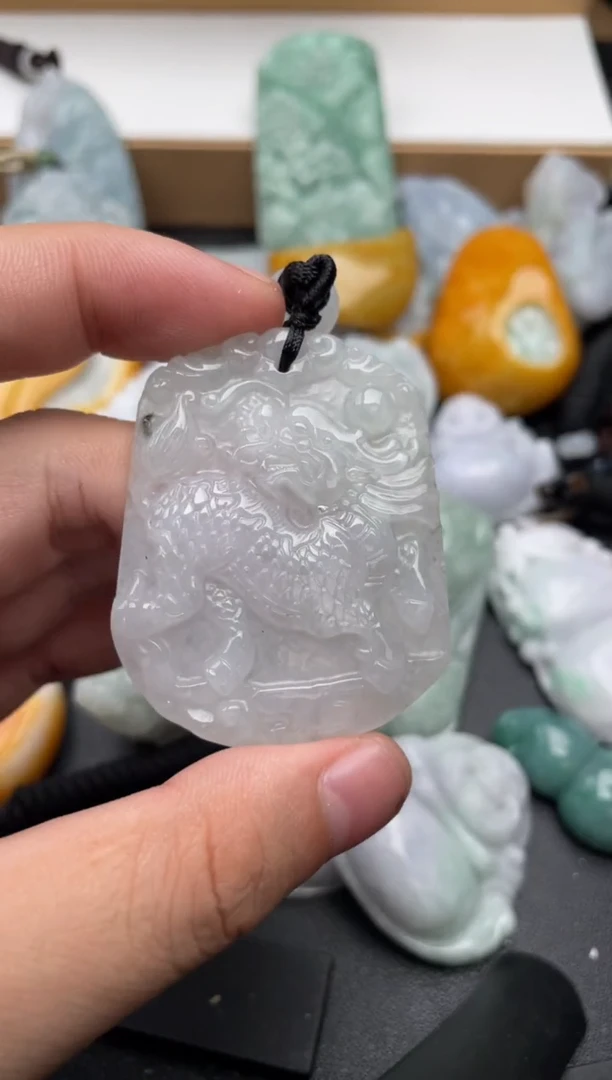 吊坠(不含链)未镶嵌翡翠1