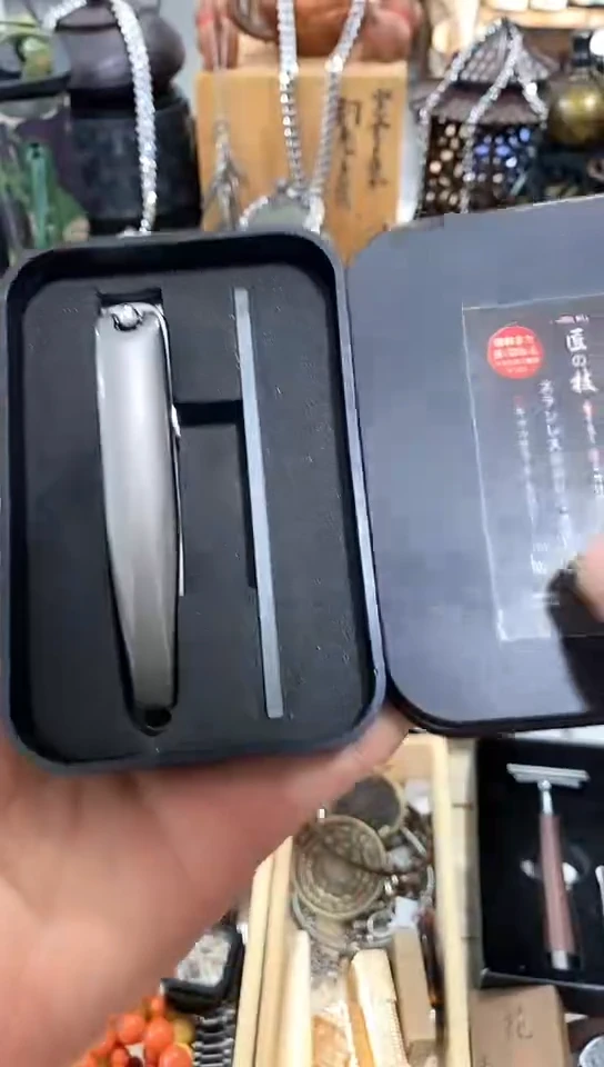 瓷片闪购商品  如图所示