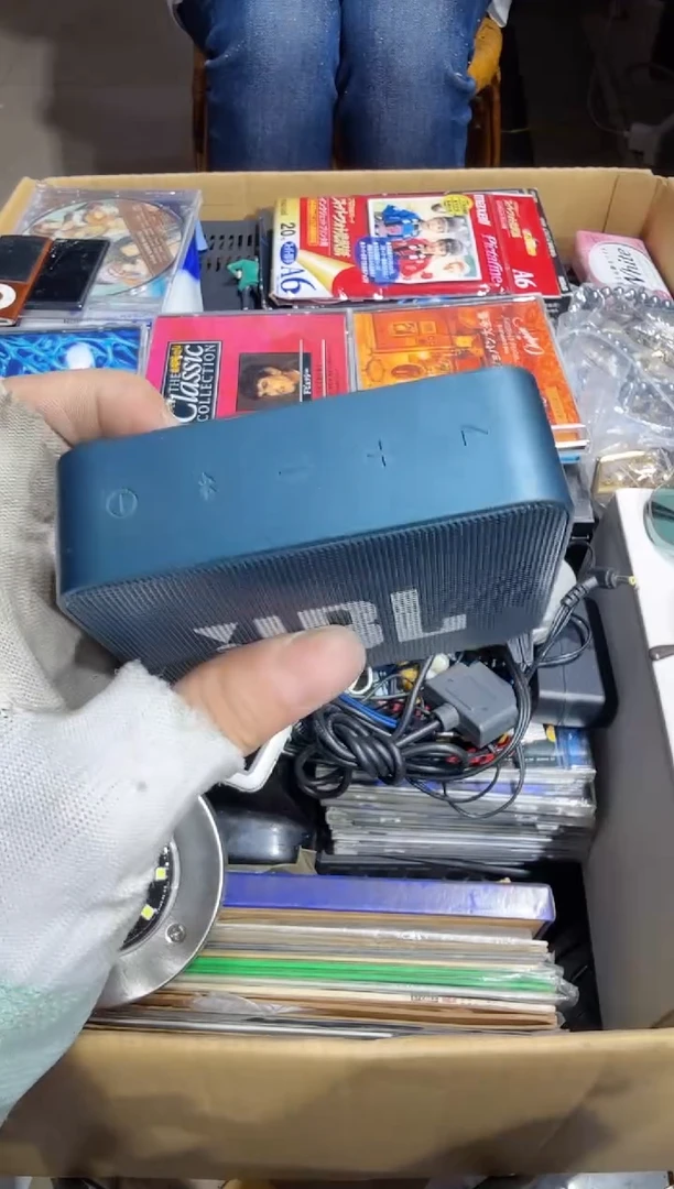 8新鑫*航   177中古商品，瑕疵品，不保好坏。