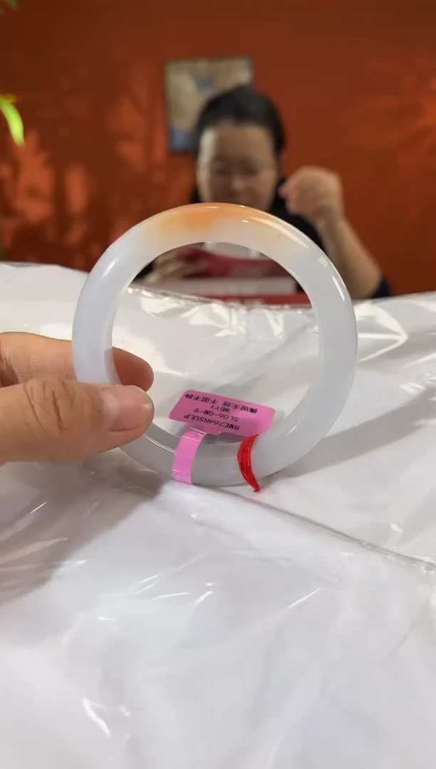 未镶嵌手镯翡翠        圈口56