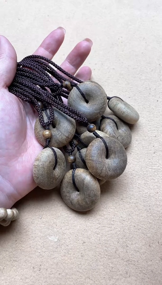 【闪购商品】沉香吊坠文莱吊坠多样性发其一