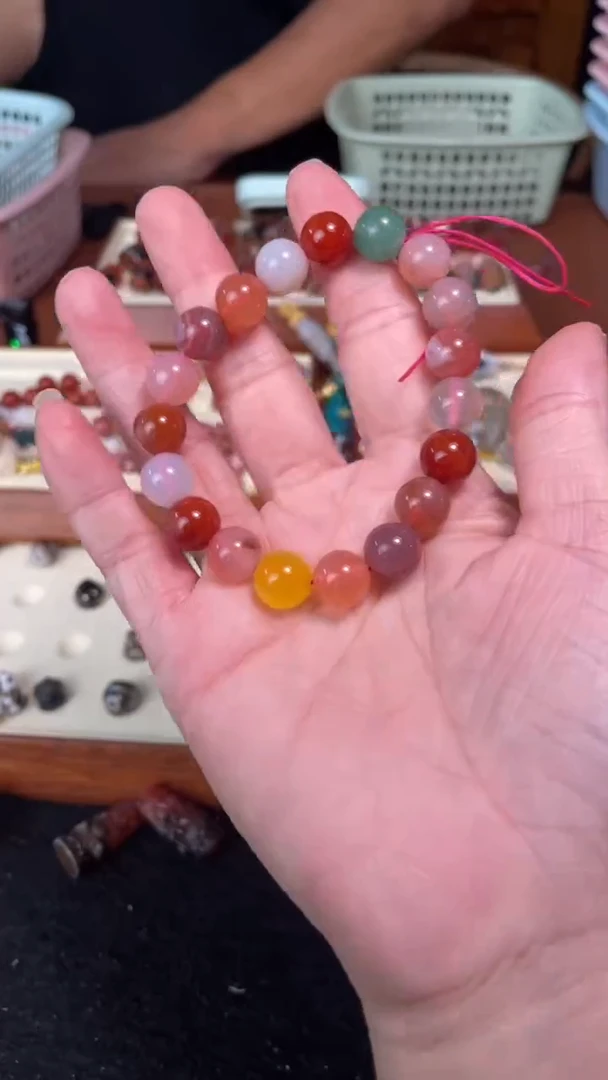 玛瑙/玉髓颈饰未镶嵌133玛瑙手串