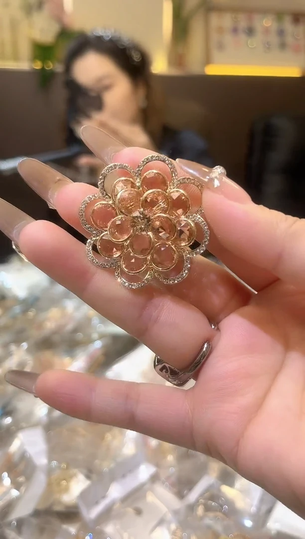 锆石铁合金精品饰界