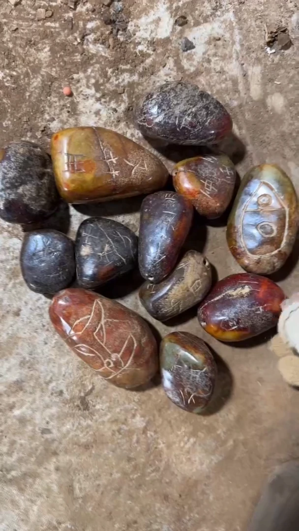 未镶嵌和田玉挂件雨**潇和田玉把件12