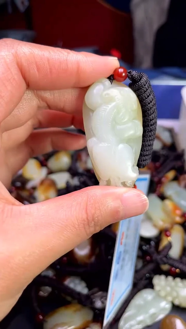 【闪购商品】和田玉颈饰未镶嵌1