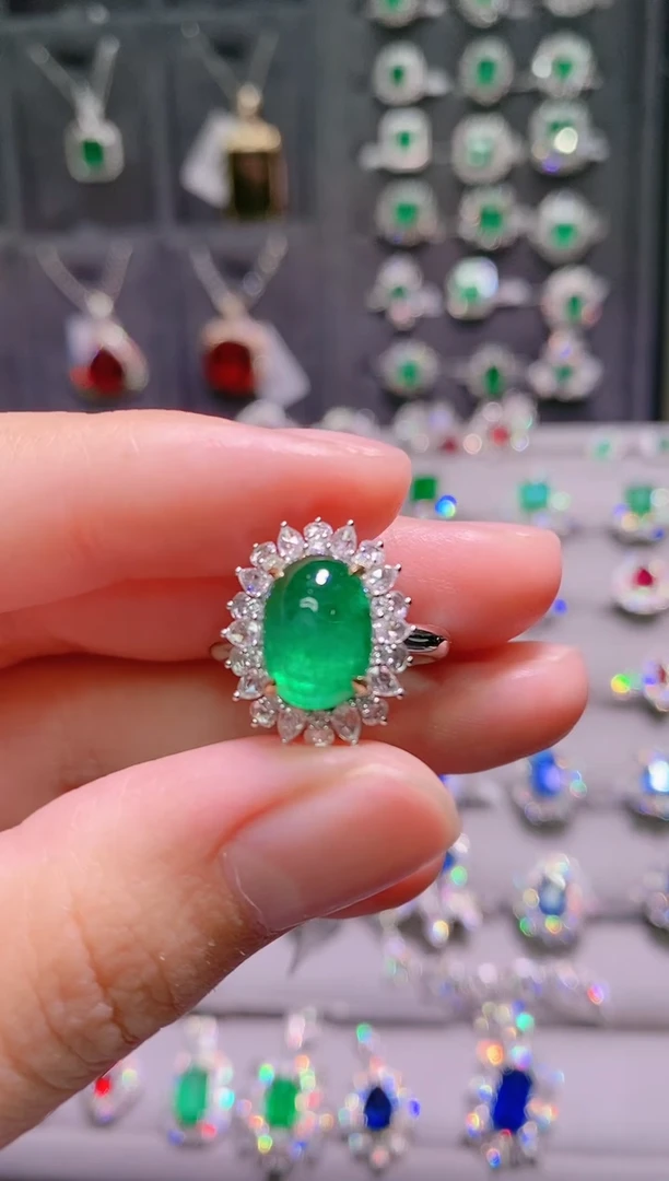 18K金镶嵌18K金戒指祖母绿.