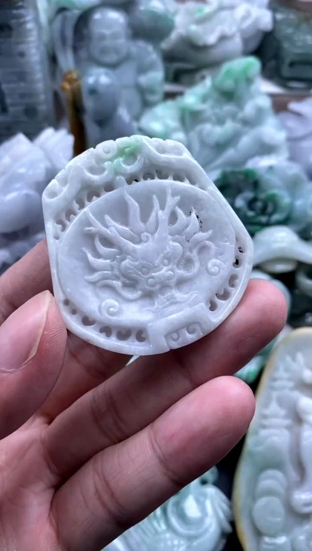 吊坠(不含链)未镶嵌翡翠1