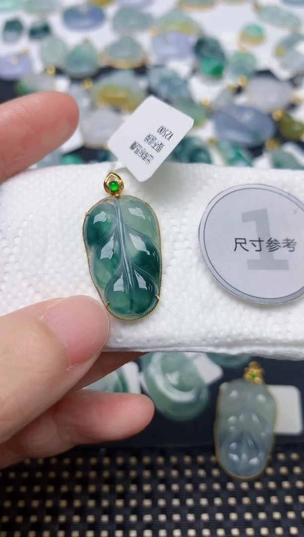 颈饰银S925镶嵌翡翠天然缅甸A货翡翠