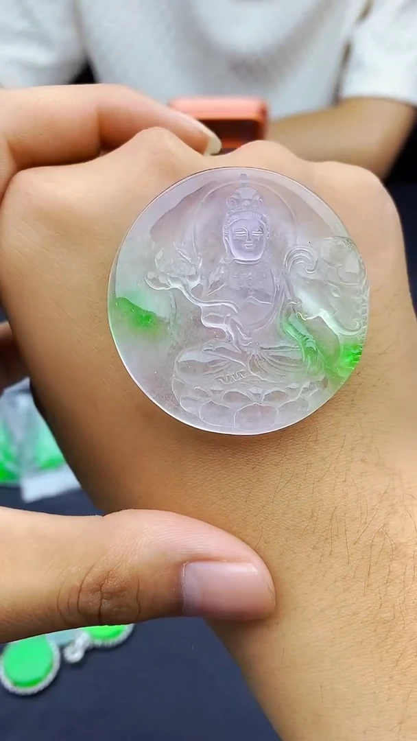 玉冰飘绿花观音圆牌