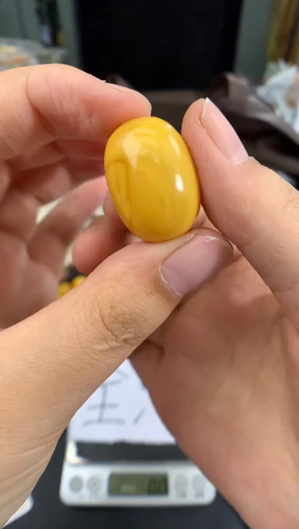 蜜蜡未镶嵌珠宝奇石1