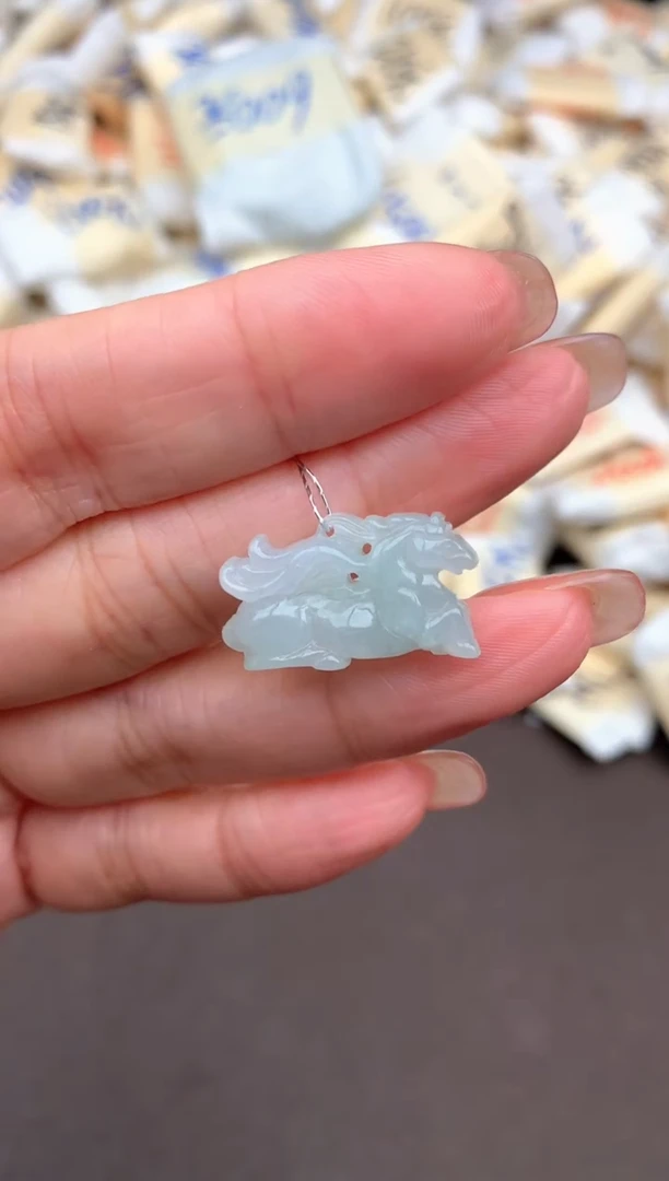 未镶嵌挂件翡翠一