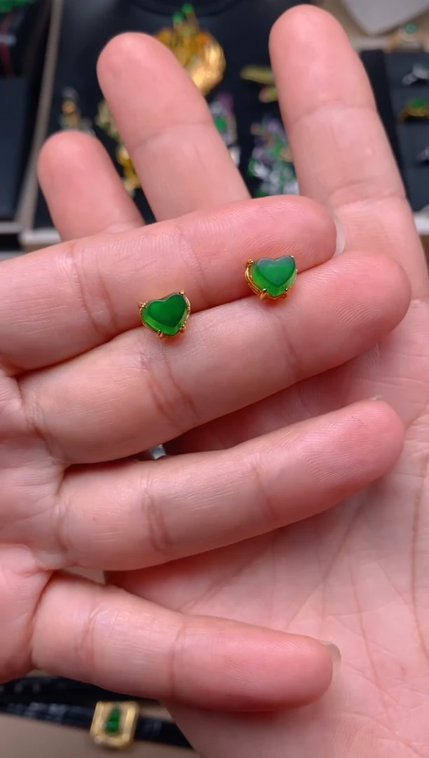 【闪购商品】翡翠耳饰银S925镶嵌爱心