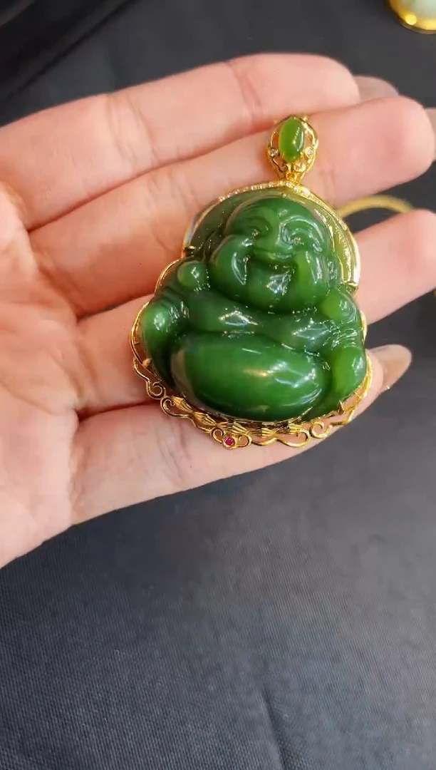 和田玉18K金镶嵌吊坠(赠链)38MM 多样性发一