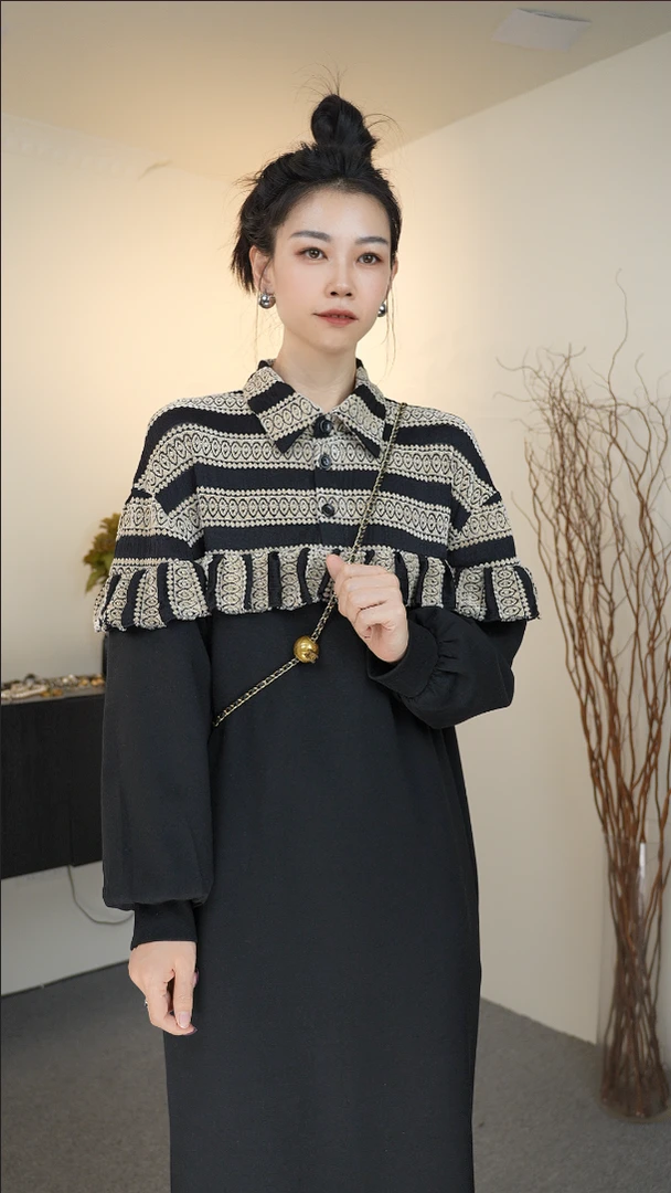 瑟伦莎【舒奇雅】春季新款气质针织横条宽松连衣裙20283