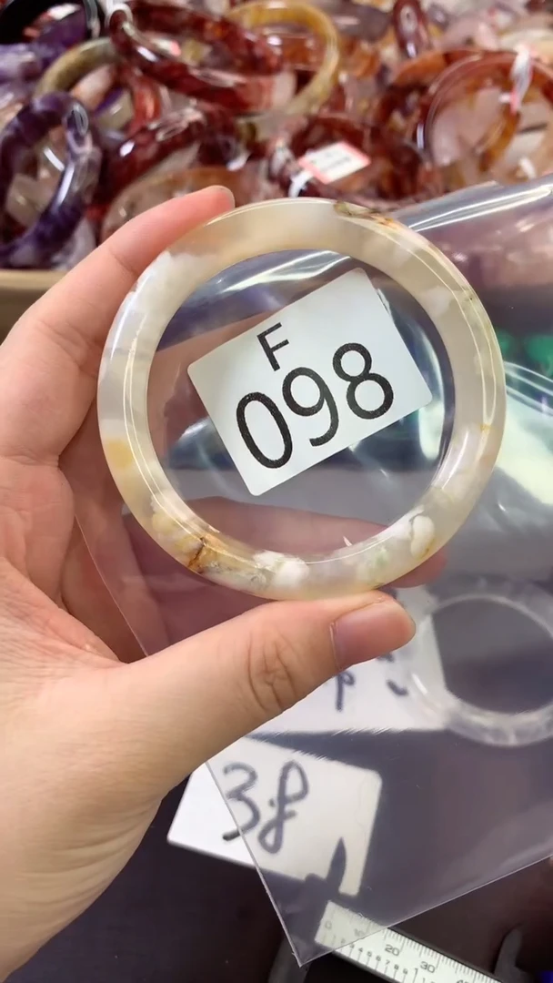 水晶手镯未镶嵌F098-57