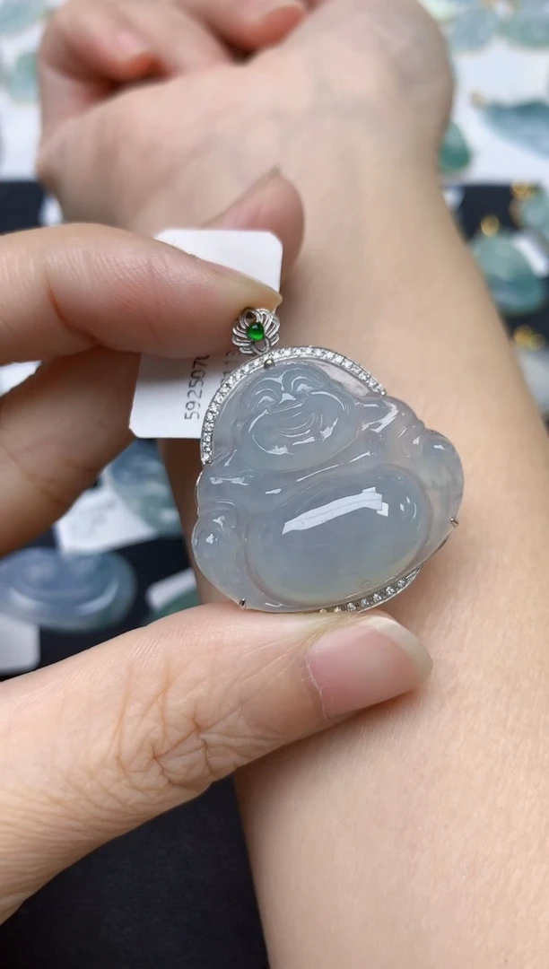 颈饰18K金镶嵌翡翠天然缅甸A货翡翠