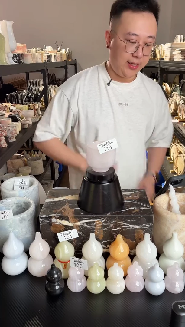 石材113粉玉圆香薰杯