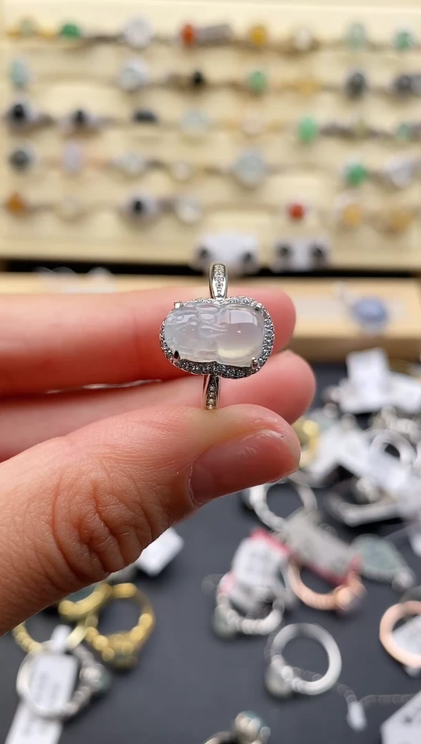 银S925镶嵌戒指翡翠333333+8