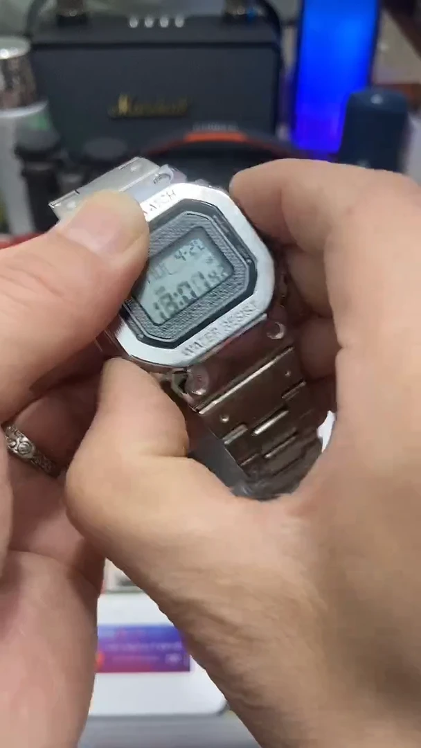 瓷片闪购商品 如图所示