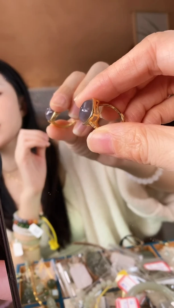 颈饰未镶嵌和田玉圆角方块戒指