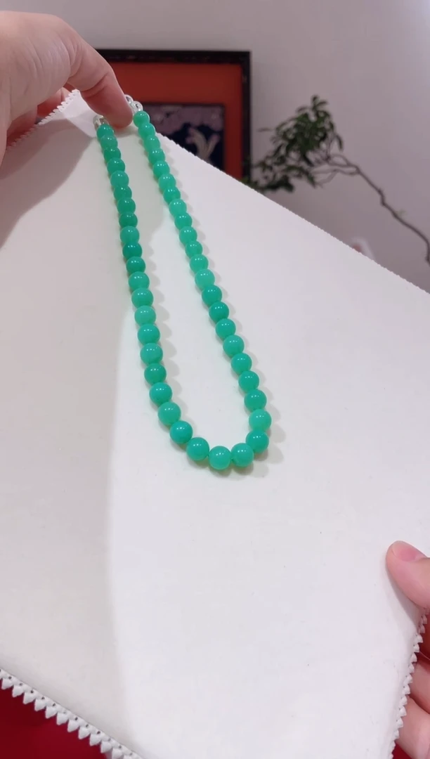 颈饰未镶嵌石英质玉澳玉