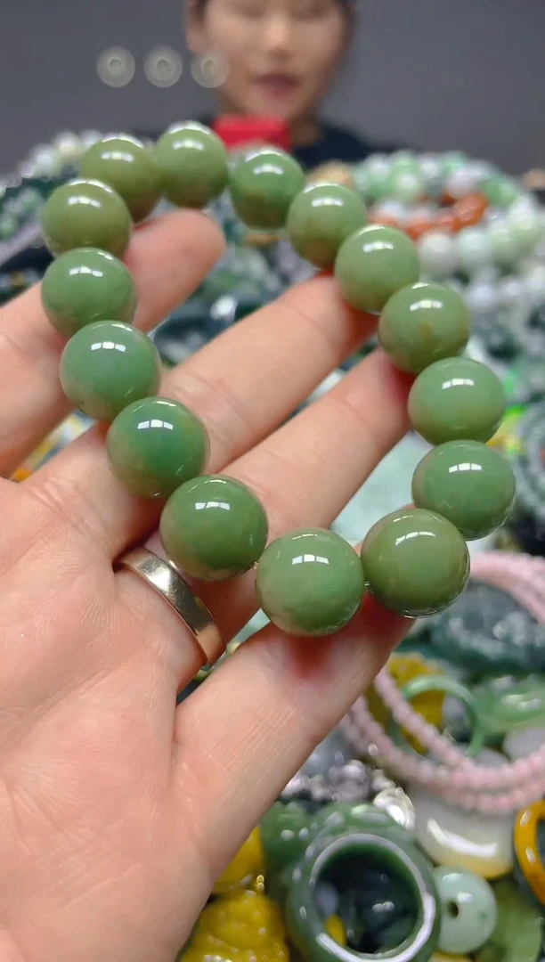 翡翠未镶嵌颈饰13mm/V/翡翠A货,1件也是批发价