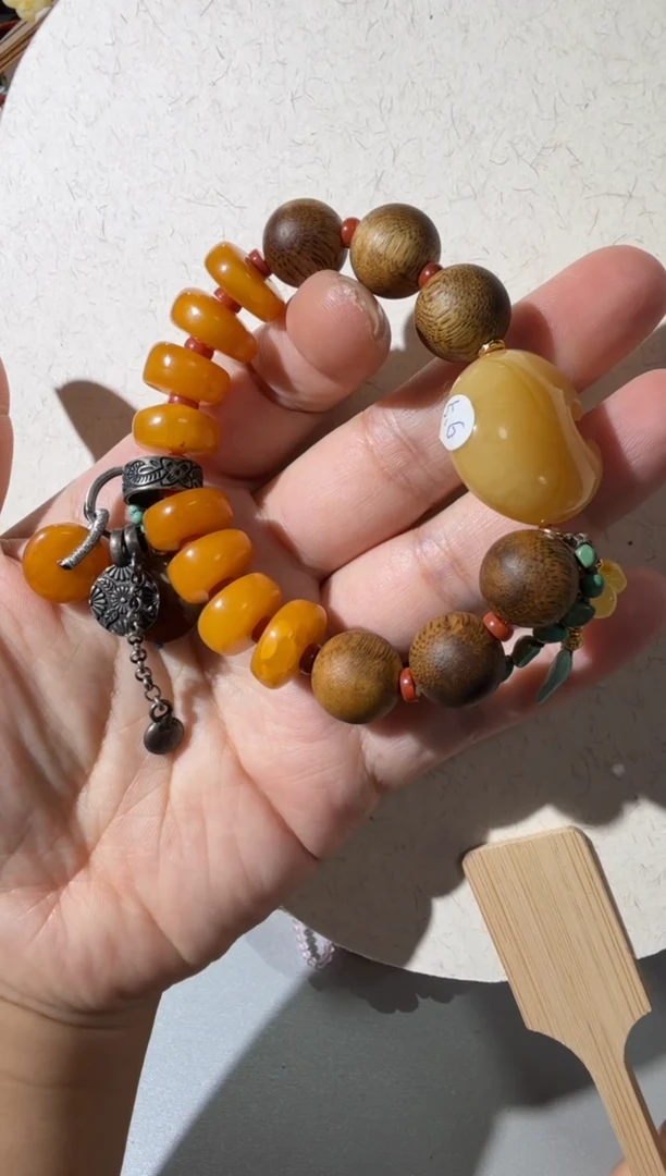 【闪购商品】蜜蜡手链未镶嵌蜜蜡月亮手链