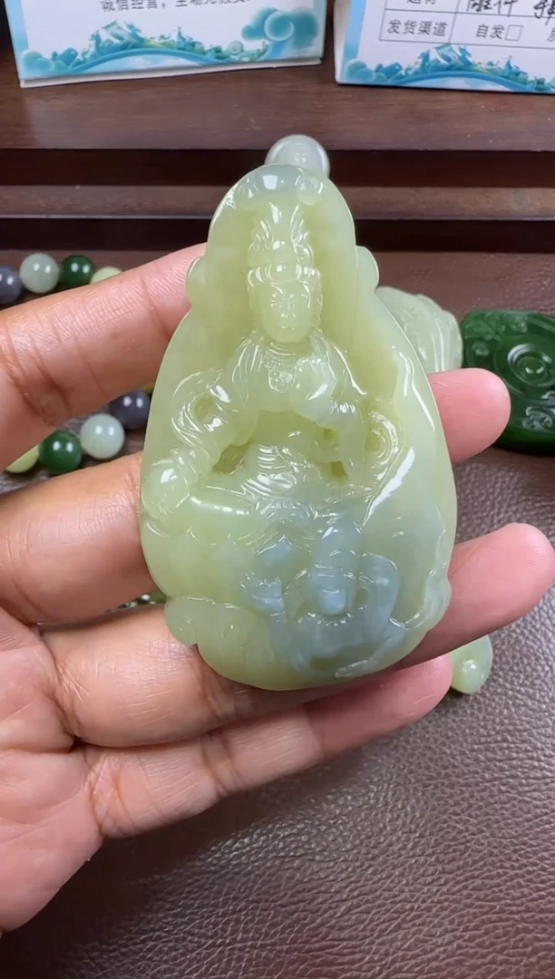 未镶嵌和田玉挂件和田玉挂件