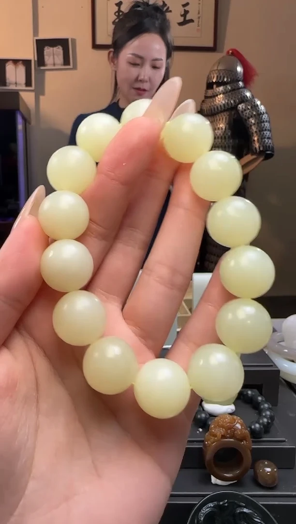 【闪购商品】和田玉黄口圆珠未镶嵌手串