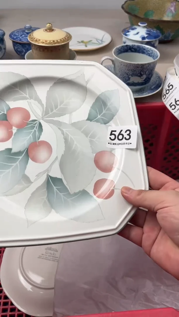 瓷片小***o563，，，，，，，，