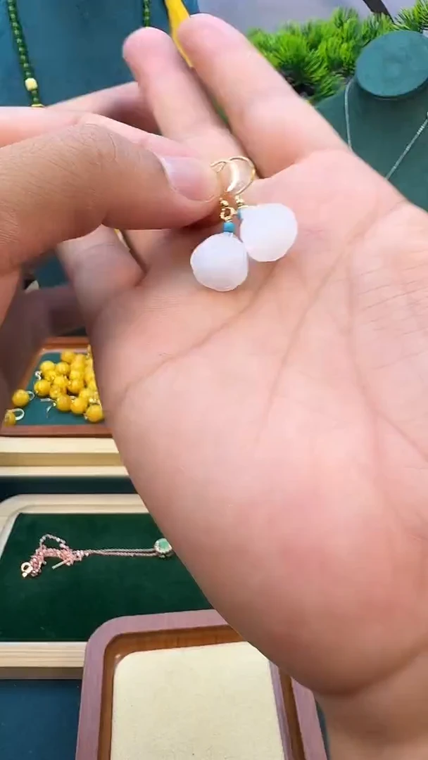 和田玉14K金镶嵌耳饰E179