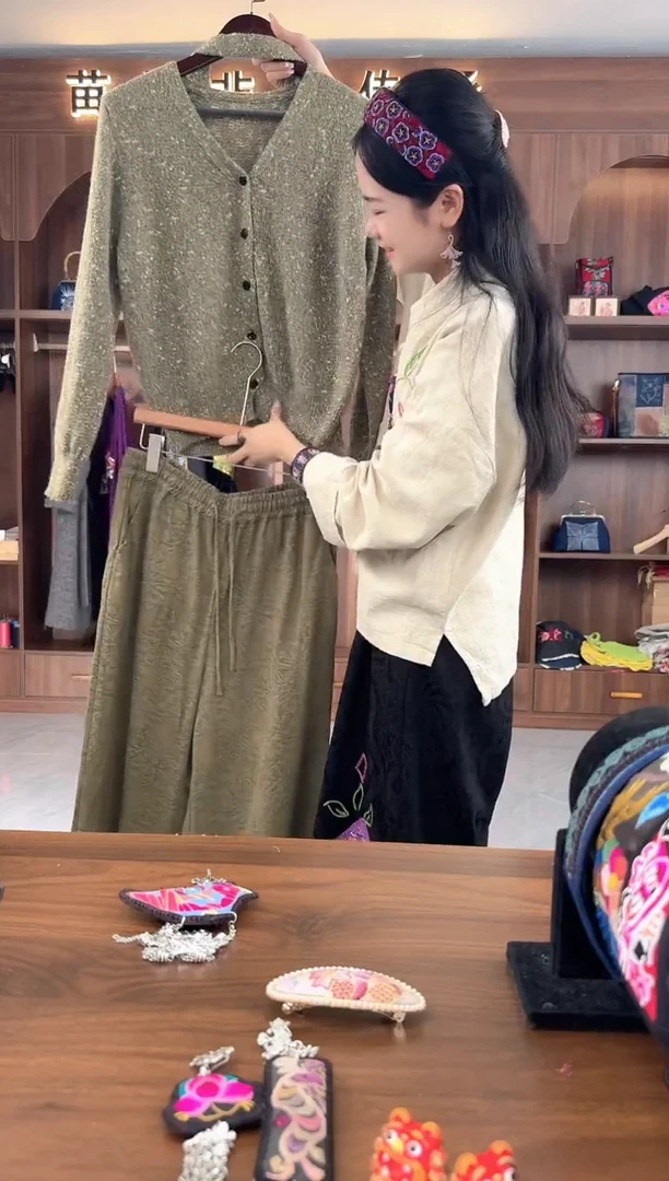 织绣扶光苗绣传承L10